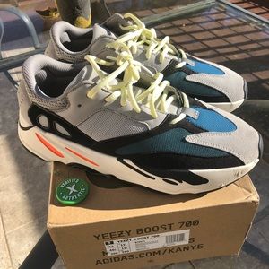Yeezy 700